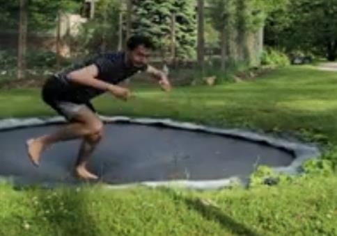 Besuch auf dem Trampolin