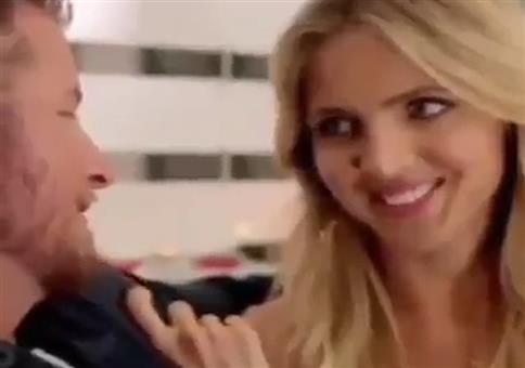 Überraschungsgeschenk für die Freundin