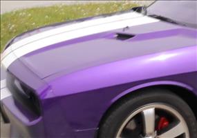 Auto mit paramagnetischem Lack