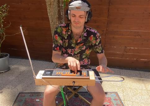 Noch mehr locker flockige Theremin Beats