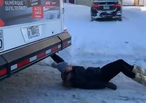 Wieder mal den Bus verpasst?