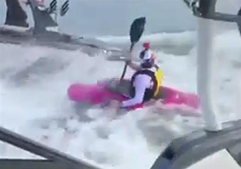 Wenn der See zu ruhig ist, man aber Wildwasserraften will