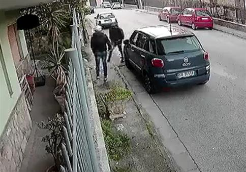 Autoklau auf die Italienische Art