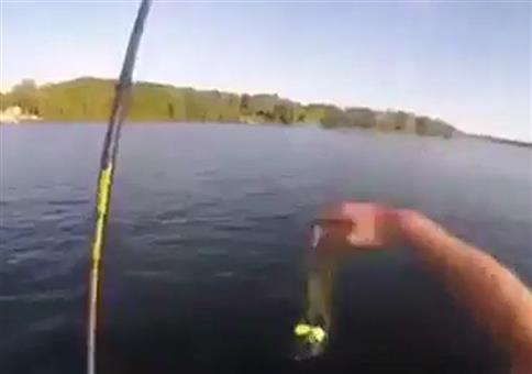 Jetski VS Boot - Volltreffer