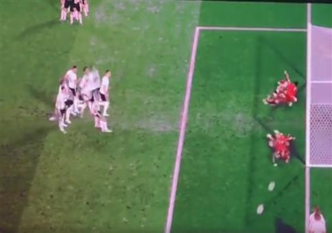 Alle deutschen und italienischen Elfmeter auf einmal