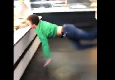 So ein Backflip im Supermarkt ist eine tolle Idee