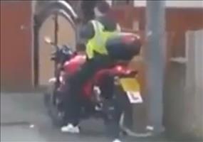 Motorrad mit Startschwierigkeiten