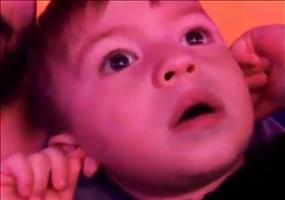 Das erste Feuerwerk seines Lebens