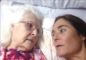 Alzheimerkranke Mutter erkennt Tochter