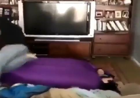 Der Sprung aufs Kissen