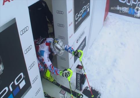 Schöner Fehlstart beim Ski-Slalom