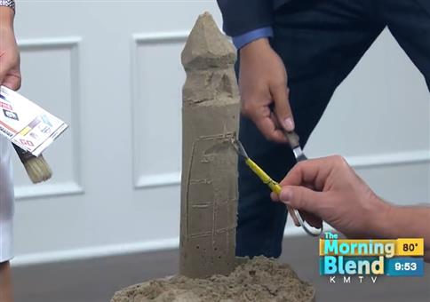 Wir formen einen wunderschöne Sandskulptur