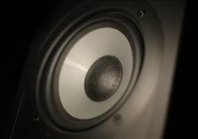 Lausprecher bei 61 Hertz und 60FPS