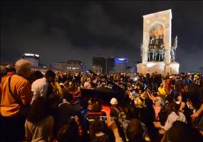 Friedliche Demonstration auf dem Taksimplatz in Istanbul