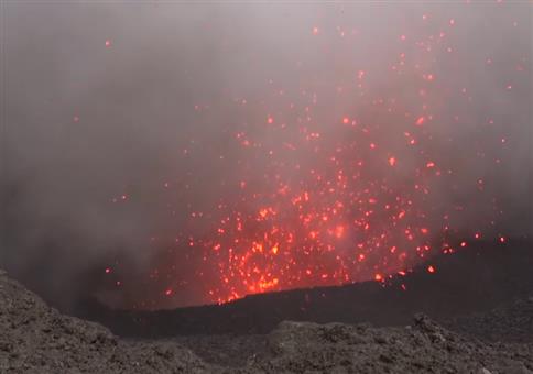 Etwas zu nah am Vulkankrater