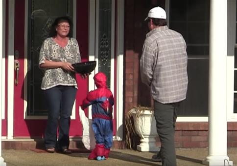 Süßigkeiten zu Halloween abzocken wenn man keine Kinder hat
