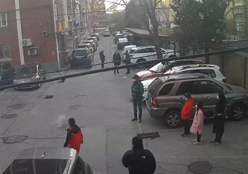 Neu im Raumfahrtprogramm: Gullideckel 