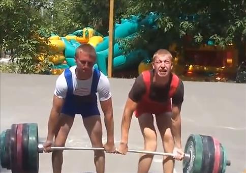 Russisches Deadlift Duo