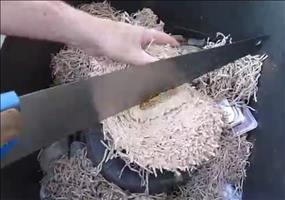 Dickes Gummiband zersägen