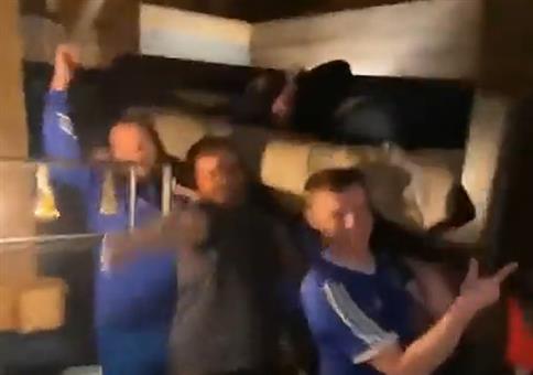 Wenn du als erster auf der Party einpennst