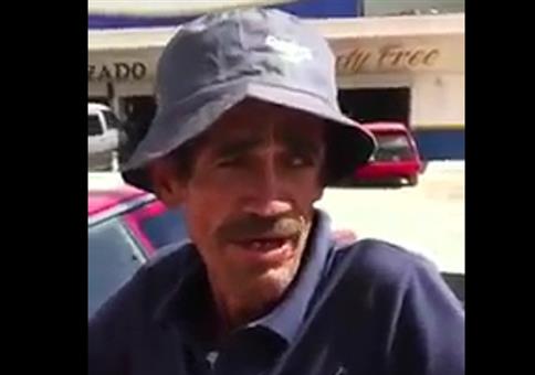 Er kann tolle Tricks mit seinen Zähnen