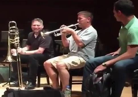 Der Trompeten Aushilfs-Ton