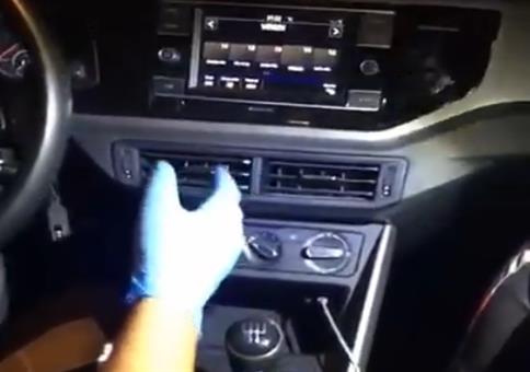 Drogenversteck im Dealerauto