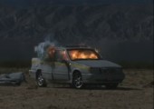 Explosion eines Autos in Slow-Motion