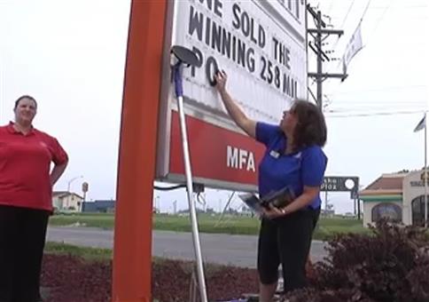 Er hat mal eben 258 Millionen Dollar in der Lotterie gewonnen