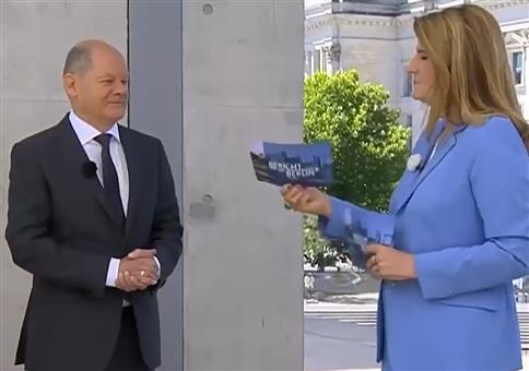 Schlumpfeskanzler Scholz