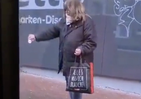 Vorsicht! Is glatt draußen!