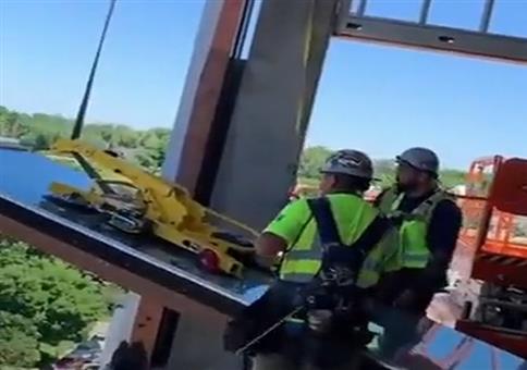 Neue Art von Kippfenster