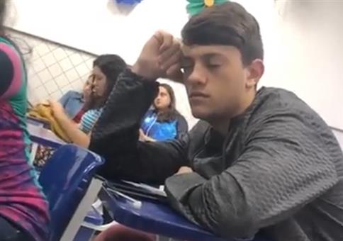 Instant Karma im Klassenraum