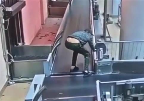 Freestyler auf dem Gepäckband