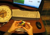 Rubiks Würfel millisekundengenau lösen