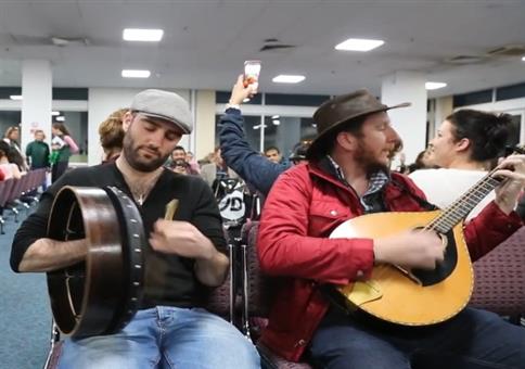 Wenn sich ein irischer Flug verspätet