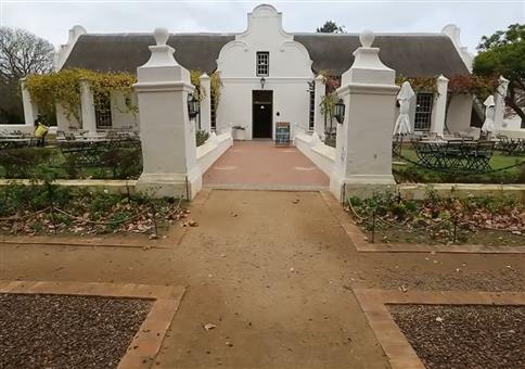 Enten von rechts nach links