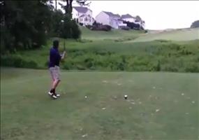 Kleiner Ausraster beim Golf