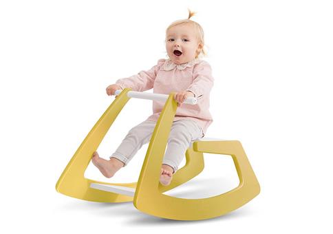 Schaukelpferd mit 24 Karat Blattgold