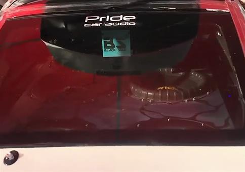 Wenn sich der Lada dem Bass hingibt