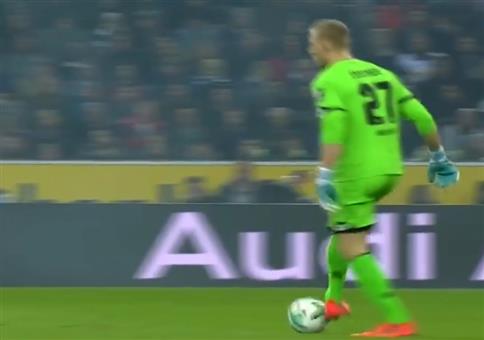 Hoher Ping beim Fußball