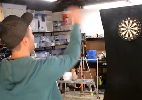 Techniktrick: Beim Dart immer das Bullseye treffen