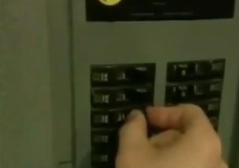 Wenn die Schwester mit ihren Freundin Ouija spielt