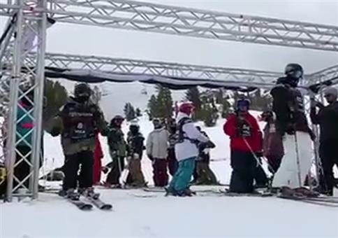 Gekonnter Start beim Skifahren