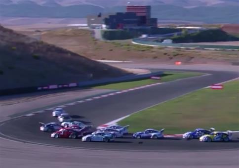 Sehr kurioser Unfall beim Porsche Carrera Cup France