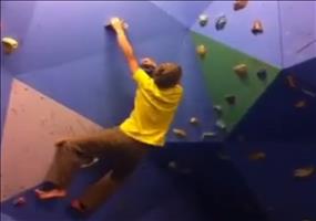 Profi an der Kletterwand