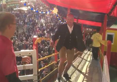 Genickzwirbler beim Oktoberfest