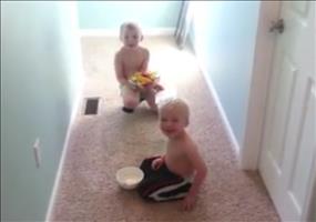 Obstsalat für Mama als kleine Überraschung