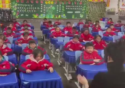 Was genau lernen diese chinesischen Kinder hier?