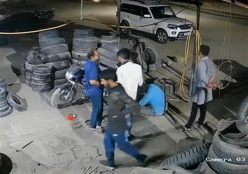 Das Motorrad nehm ich noch mit